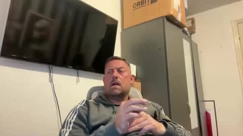 Junky online show from May 17, 2026, 7:10 pm