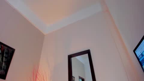 Jupiter Fox online show from November 12, 2025, 12:11 am