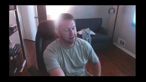 Snapshot of jusbeaz8722 chatting on December 28, 2024, 7:22 pm JustnSide Unexxst online show from December 28, 2024, 7:22 pm