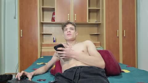 just_alexx12 online show from December 18, 2024, 9:29 pm