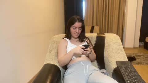 just_alexx12 online show from January 18, 2025, 9:45 am