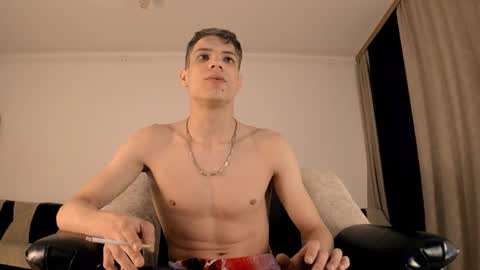 just_alexx12 online show from February 12, 2025, 1:48 pm