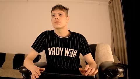 just_alexx12 online show from February 13, 2025, 7:21 pm