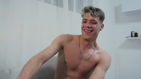 just_alexx12 online show from October 20, 2025, 5:13 pm