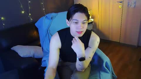 just_gay_ online show from February 26, 2025, 9:48 pm