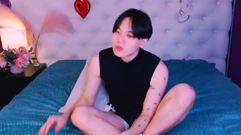 just_gay_ online show from March 3, 2025, 11:33 am