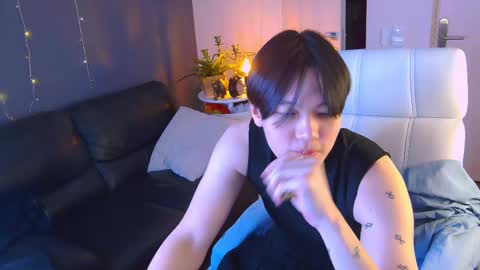 just_gay_ online show from March 11, 2025, 4:29 pm