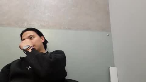 just_gay_ online show from November 1, 2025, 8:11 pm