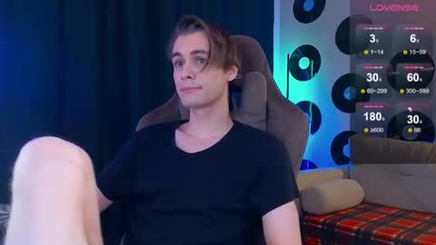 Samuel online show from October 19, 2025, 5:57 pm