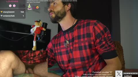 Snapshot of just_your_dreamboy chatting on December 22, 2024, 2:17 am Maxi online show from December 22, 2024, 2:17 am