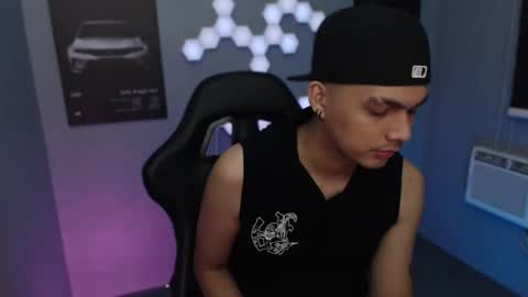 Rhys online show from September 24, 2025, 3:04 pm