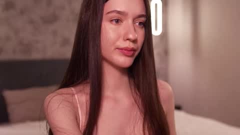 Snapshot of justbarbie_new_ chatting on October 5, 2025, 7:56 pm Katarina online show from October 5, 2025, 7:56 pm