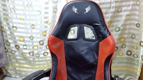 Snapshot of justcallme_cyril chatting on February 13, 2026, 9:33 pm Cyril online show from February 13, 2026, 9:33 pm