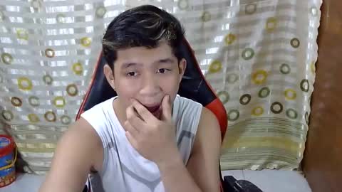 Snapshot of justcallme_cyril chatting on March 5, 2026, 12:23 pm Cyril online show from March 5, 2026, 12:23 pm