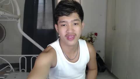 Snapshot of justcallme_cyril chatting on April 4, 2026, 2:54 am Cyril online show from April 4, 2026, 2:54 am