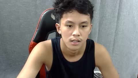 Snapshot of justcallme_james chatting on May 24, 2026, 3:22 am James online show from May 24, 2026, 3:22 am