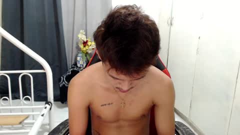 Snapshot of justcallme_james chatting on June 13, 2026, 4:10 am James online show from June 13, 2026, 4:10 am