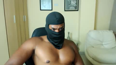 justin__lebron_ online show from April 20, 2026, 8:43 pm