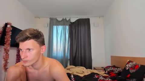 justin_badd online show from September 8, 2025, 4:39 pm