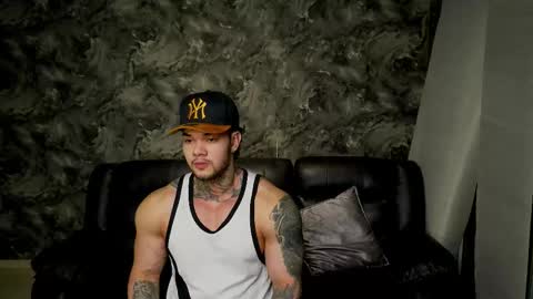 justin clark1 online show from February 22, 2026, 4:02 am