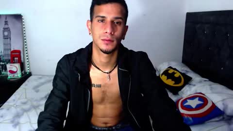 JUSTIN online show from November 4, 2025, 10:20 pm