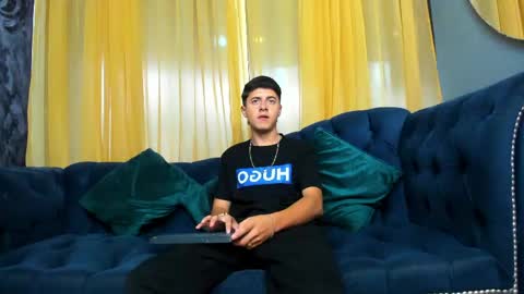 Snapshot of justin_ortiz chatting on May 30, 2026, 6:49 pm Justin Ortiz online show from May 30, 2026, 6:49 pm