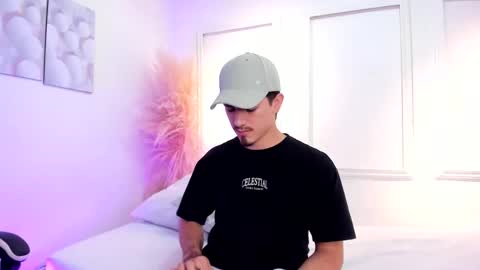 Snapshot of justin_spencer chatting on September 21, 2025, 2:24 am Justin online show from September 21, 2025, 2:24 am