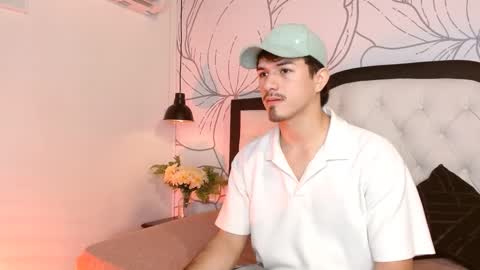 Snapshot of justin_spencer chatting on September 28, 2025, 2:28 am Justin online show from September 28, 2025, 2:28 am