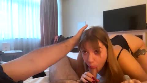 Snapshot of justinandbritneyb chatting on November 9, 2025, 8:34 am JustinBritneyBeschamel online show from November 9, 2025, 8:34 am