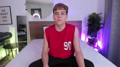 Snapshot of justinbiler chatting on December 3, 2024, 4:03 am Justin online show from December 3, 2024, 4:03 am