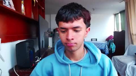 Justine online show from October 3, 2025, 6:16 pm