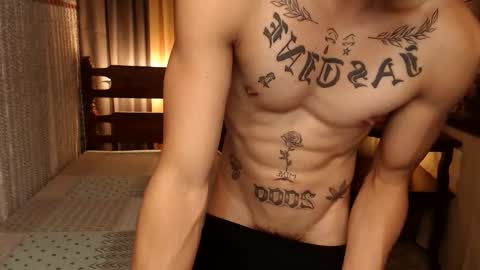 Snapshot of justine_hunk chatting on December 21, 2024, 3:14 am justine_hunk online show from December 21, 2024, 3:14 am