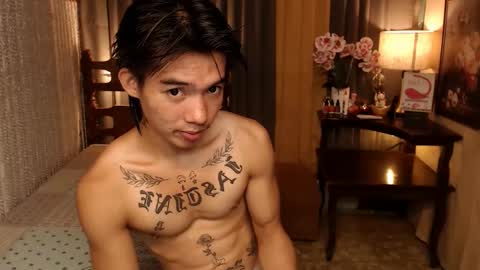 Snapshot of justine_hunk chatting on December 24, 2024, 6:00 am justine_hunk online show from December 24, 2024, 6:00 am