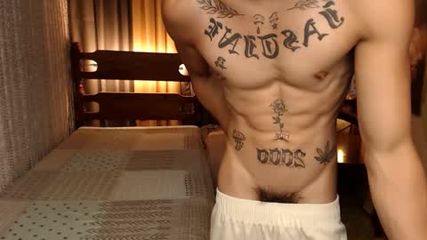 Snapshot of justine_hunk chatting on January 5, 2025, 1:35 am justine_hunk online show from January 5, 2025, 1:35 am