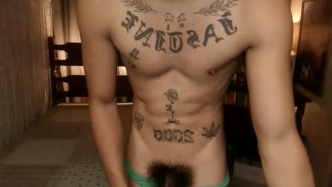 Snapshot of justine_hunk chatting on September 26, 2025, 1:15 pm justine_hunk online show from September 26, 2025, 1:15 pm