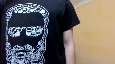 Justine online show from November 16, 2025, 3:56 am