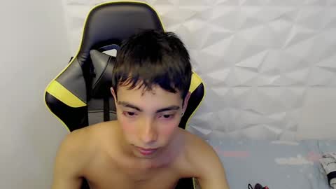 J U S T I N online show from March 10, 2025, 7:07 pm