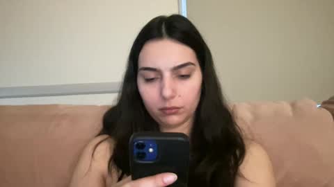 Jess online show from December 3, 2024, 12:02 am