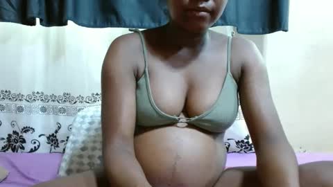 Justlhot online show from February 13, 2025, 6:52 am