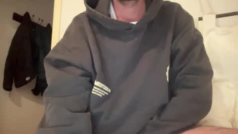 Snapshot of justmeandyou00 chatting on November 3, 2025, 3:46 pm justmeandyou00 online show from November 3, 2025, 3:46 pm