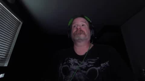 Snapshot of justmetool chatting on October 20, 2025, 10:43 pm Tool online show from October 20, 2025, 10:43 pm