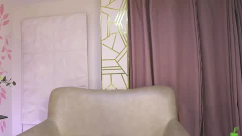 Nala online show from February 26, 2025, 4:03 am