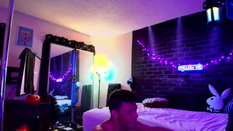 Snapshot of justwannalookgood4ya chatting on December 9, 2024, 3:29 am Eetantungfuk Mias online show from December 9, 2024, 3:29 am