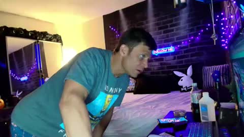 Snapshot of justwannalookgood4ya chatting on December 9, 2024, 9:48 pm Eetantungfuk Mias online show from December 9, 2024, 9:48 pm