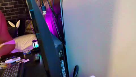 Snapshot of justwannalookgood4ya chatting on December 12, 2024, 1:39 pm Eetantungfuk Mias online show from December 12, 2024, 1:39 pm