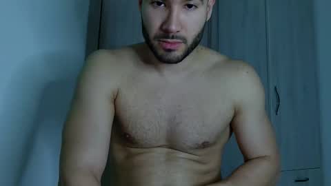 Snapshot of justynxxx1 chatting on November 21, 2025, 6:23 am Justin online show from November 21, 2025, 6:23 am