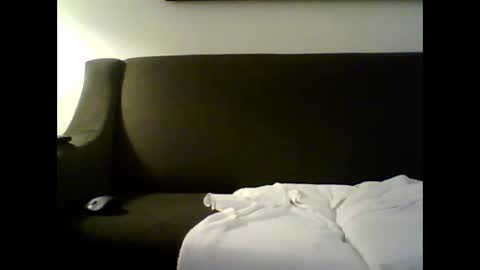 jvn2469 online show from November 25, 2025, 10:37 am