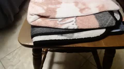 jwb9999 online show from October 20, 2025, 5:57 pm