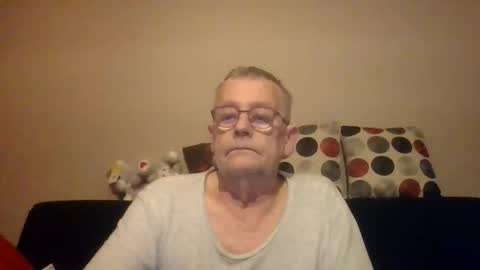 Snapshot of jyarthur01750 chatting on April 3, 2026, 1:14 am Arthur01750 online show from April 3, 2026, 1:14 am