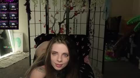 Snapshot of k8x4u chatting on June 18, 2026, 4:02 am K8X4U LOVE ME online show from June 18, 2026, 4:02 am